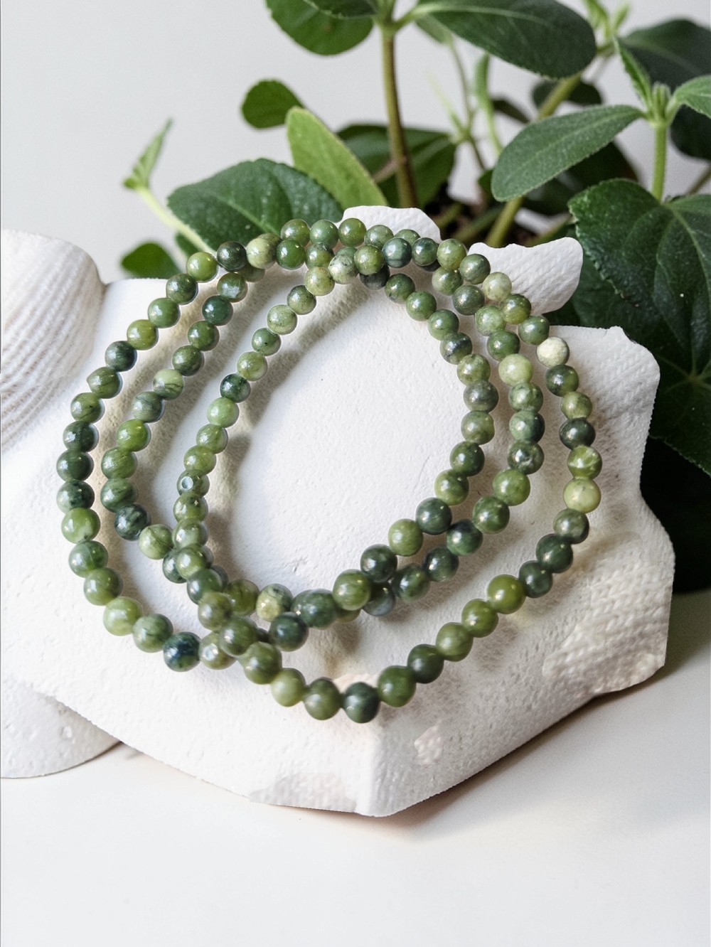 Natural Green Jade Beaded Bracelet 4mm • Stretch Healing Stone Crystal Jewelry